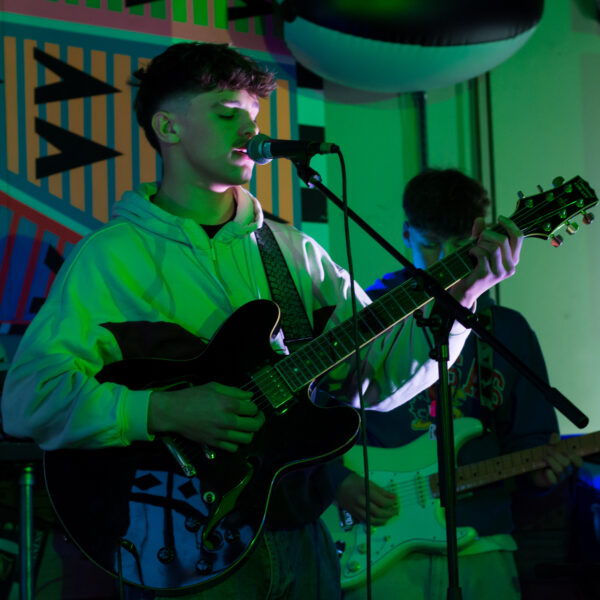 Dagrau Tan_James Woodward